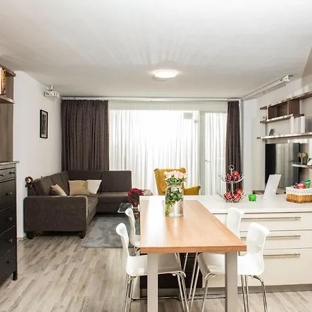 Forest Park Garden * 브라티슬라바