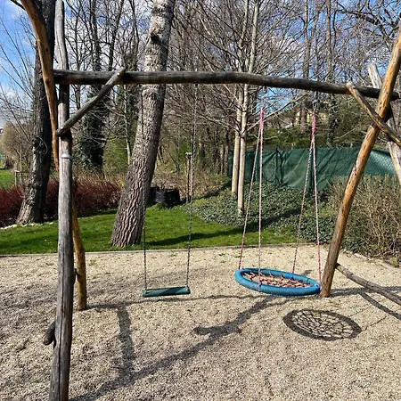 아파트 Forest Park Garden *